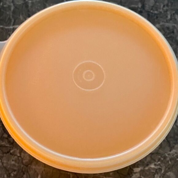 Vintage Tupperware Orange Bowl with Lid - Picture 4 of 5